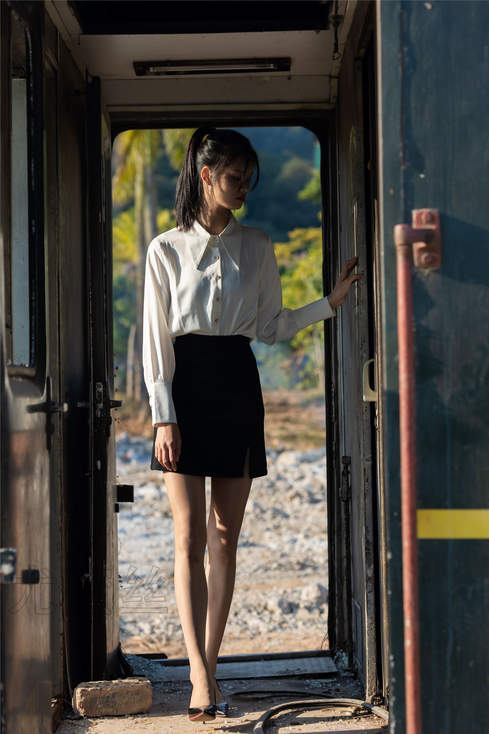 尤蜜丝 穿搭写真 NO.089